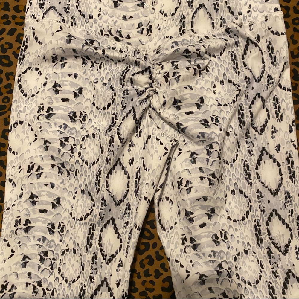 Snake Python Print Scrunch Butt Leggings - image 1